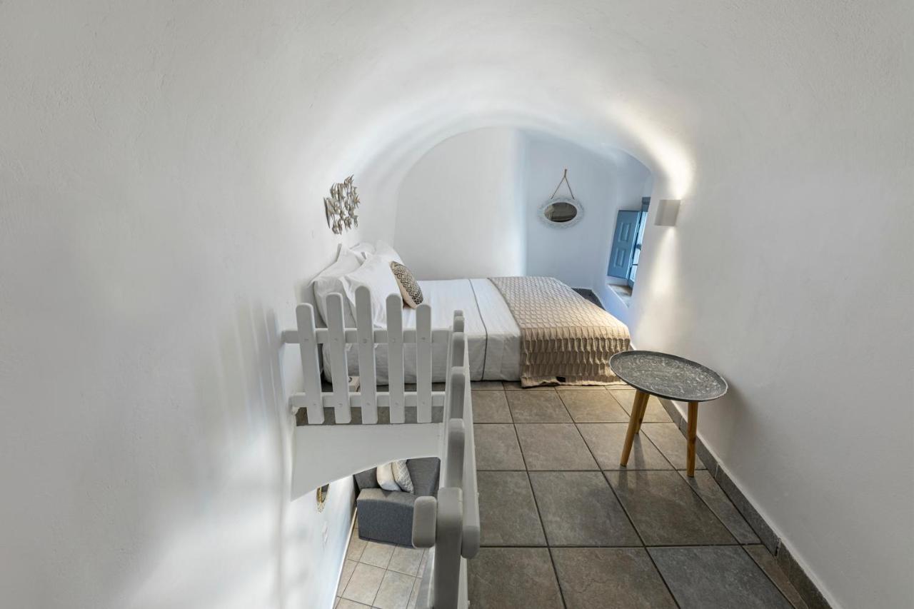 Caldera Senses Apartment Fira  Bagian luar foto